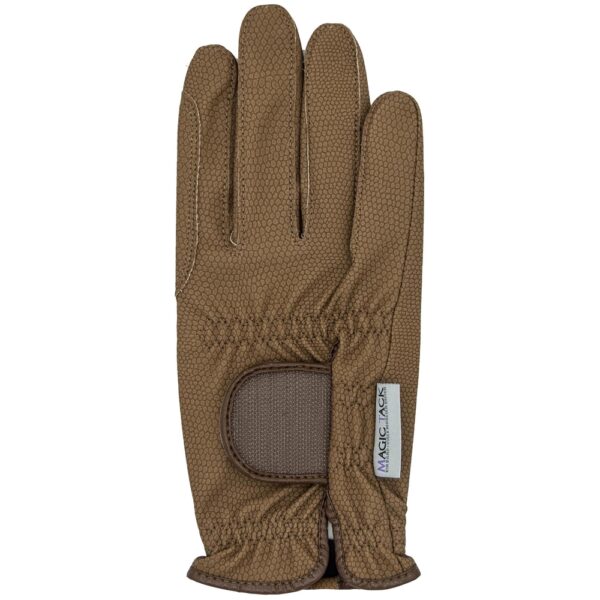 A-touch-of-Magic-Tack-caramel-without-patches