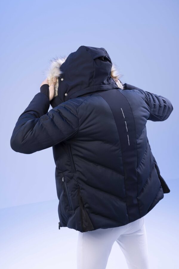 978713023-ambi-6-web