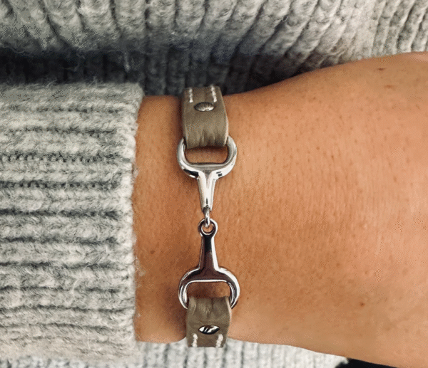 Screenshot-2026-01-05-at-13-53-47-Fano-Bracelet-equestrian-leather-bit-bracelet-steel-or-gold