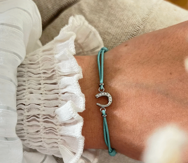 Screenshot-2026-01-23-at-17-30-29-Lola-Bracelet-Rhinestone-horseshoe-on-cord-adjustable