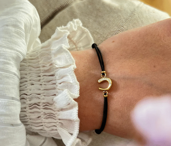 Screenshot-2026-01-23-at-17-41-07-Lola-Bracelet-Rhinestone-horseshoe-on-cord-adjustable