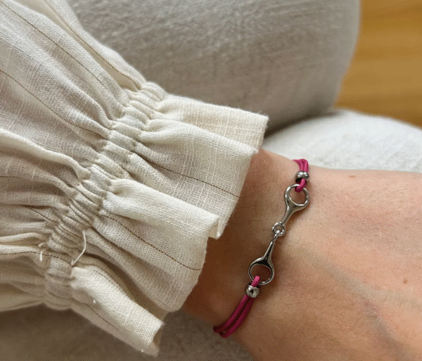 Screenshot-2026-01-26-at-11-18-53-Leo-bracelet-adjustable-elastic-cord-2-8-cm-bit-gold-plated