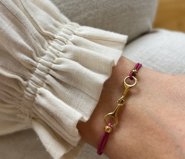 Screenshot-2026-01-26-at-11-20-22-Leo-bracelet-adjustable-elastic-cord-2-8-cm-bit-gold-plated