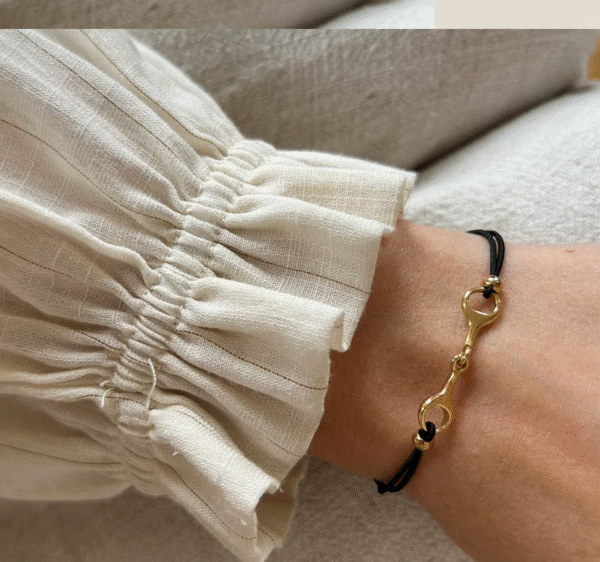 Screenshot-2026-01-26-at-11-20-54-Leo-bracelet-adjustable-elastic-cord-2-8-cm-bit-gold-plated