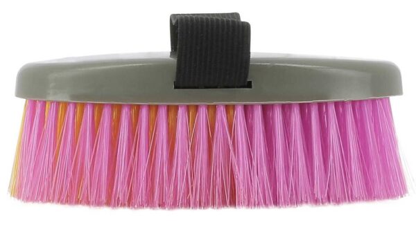 700681100-packshot-6-web